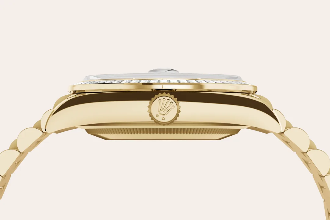 18 ct Yellow Gold Watch Case - Chung Fatt Kee