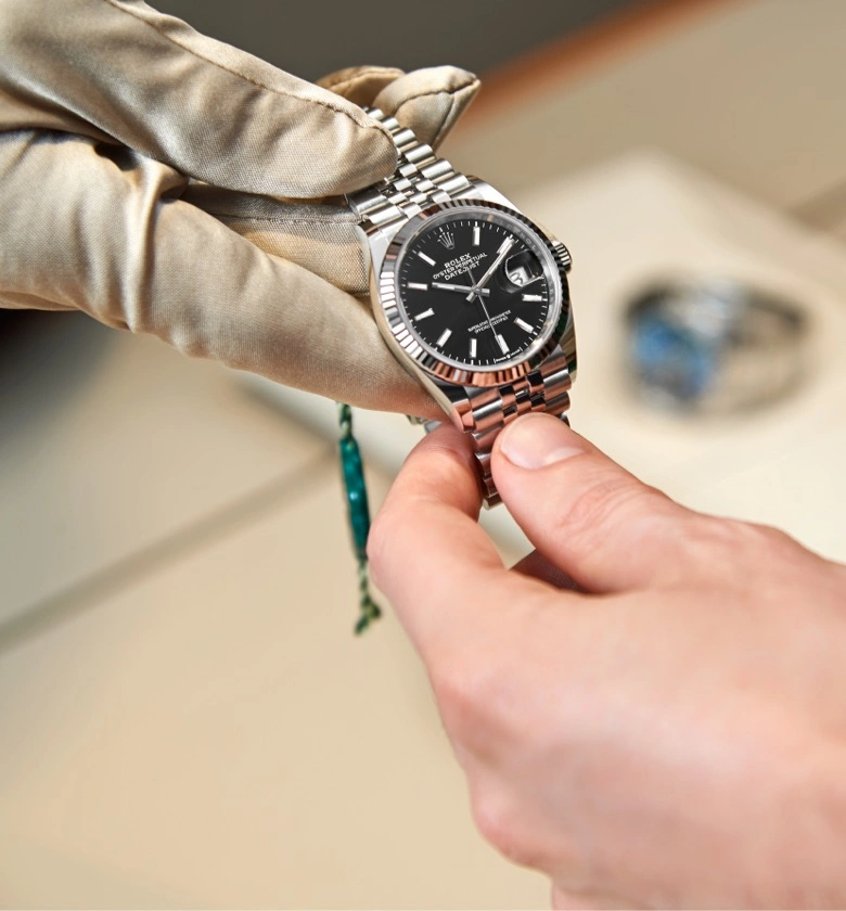 Rolex watch servicing procedure - Chung Fatt Kee