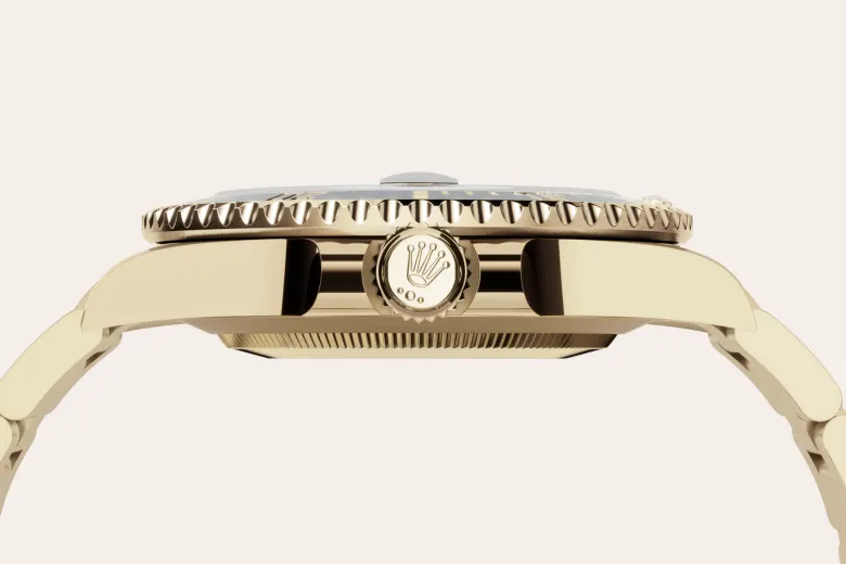 Rolex Submariner in 18 ct yellow gold, M126618LN-0002 - Chung Fatt Kee